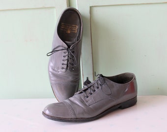 Vintage Gray Leather Loafers Mens Size 8.5: Dapper Oxfords