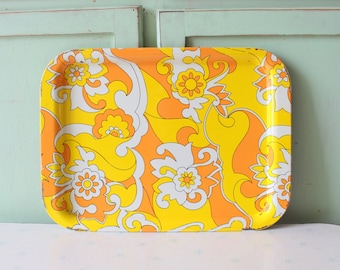 1970s GROOVY Vintage COLORFUL Retro Mod Yellow Orange Tray.....flower power. vintage home. 1970s. picnic. home decor. gift.  1960s 70s.