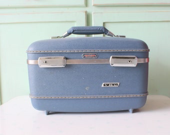 Vintage 1970er Reisekoffer Koffer Koffer... Mid Century. Retro. Vintage Gepäck. . Blau. 1970er Jahre. mod. Twiggy. Groovig. Mode. Hipster. Unisex