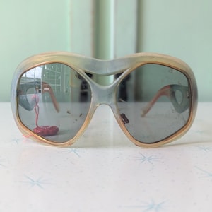 Vintage 60s/70s Groovy Sunglasses: Funky Retro Eyewear