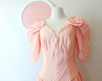 1980s Vintage Pink Party Dress: Ruffled Bow Prom Dress
