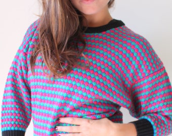 1980s RAINBOW Geometric Pink Blue Sweater......80s top. small. medium. colorful. bright. retro. rainbow. 1990s sweater. rad. fun. polka dots