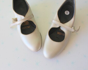 tic tac toe mary jane shoes