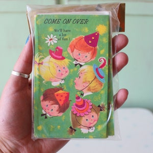 1960s 70s Vintage LOTE de 10 Convites Festa Aniversário......novo estoque antigo. venha para minha festa. comemoração. convites e envelopes. lacrados