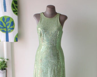 1980s Vintage Green Fancy Dress....size small to medium....fancy dress. 80s dress. fabulous. dazzle. gorgeous. prom. fun