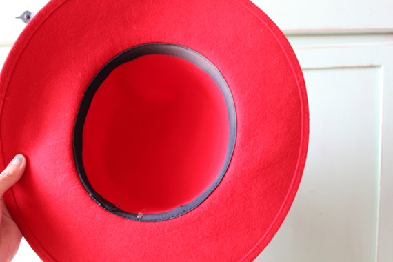 Vintage 1980s Red and Black Hat.....vintage hat. … - image 4