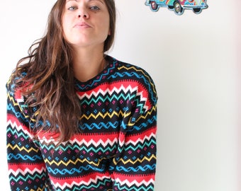 Suéter de tricô colorido dos anos 80 - Blusa retrô listrada com as cores do arco-íris