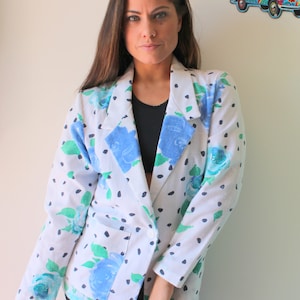 Blazer con estampado de rosas azules de los años 70 - Chaqueta retro de lunares, talla grande