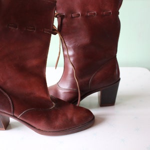 Vintage MOD GIRL Designer Boots.....size 9 womens.....heeled. brown leather. made in USA. designer vintage. leather boots. mod. calf boots image 3