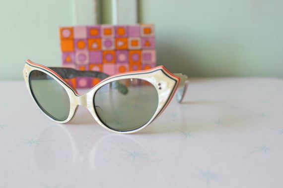 1960s 1970s Vintage Funky Mid Century Cateye Sung… - image 1