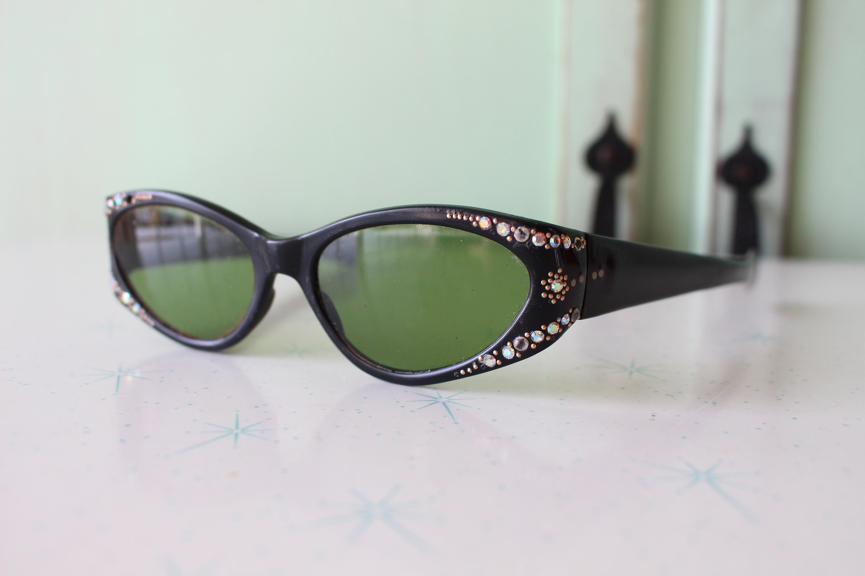 RARE 1950s Vintage Authentic French Sunglasses Winged Cat-Eye Shape Black New Vintage 1950s Italian Black Cats Eye Sunglasses with Mother  main image 3