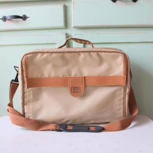 Vintage Cassette Tape Shoulder Bag: 80s Music Storage Organizer