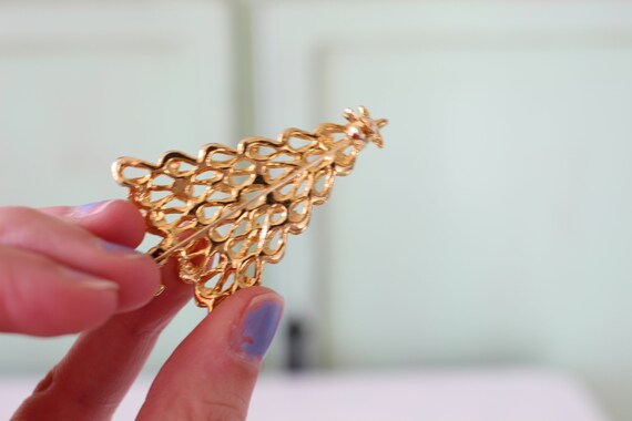 Vintage CHRISTMAS TREE Gorgeous Brooch....gold. g… - image 5