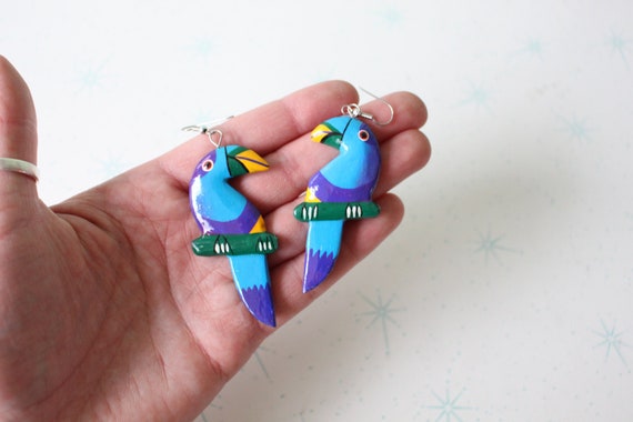 Vintage Wooden Parrot Earrings: Kitsch Bird Jewelry