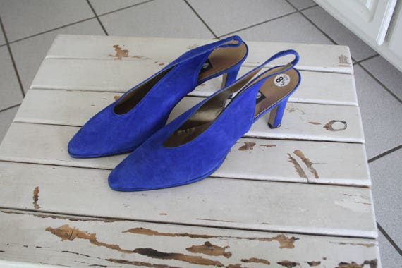 Vintage 80s DESIGNER Blue Heels.....size 8.5....w… - image 2