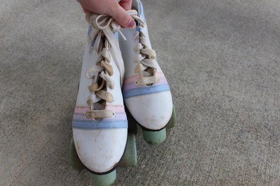 Vintage ROLLER SKATES.retro. pacer. rink master. … - image 4