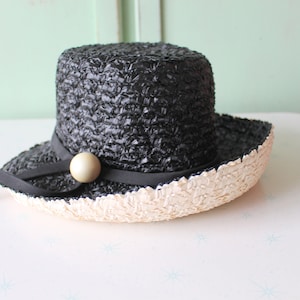 Vintage 1950s Black Straw Hat: Mid Century Ribbon Detail
