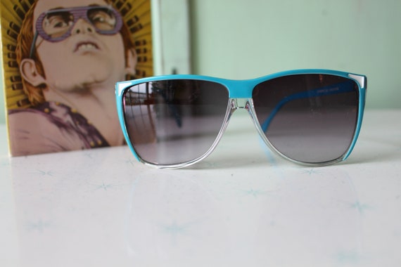 1980s BLUE New Old Stock Sunglasses.....vintage e… - image 4