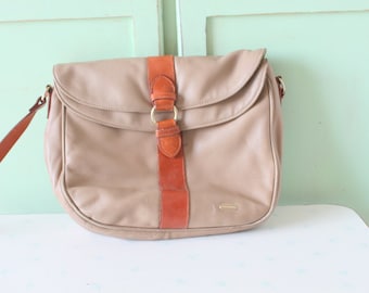 1980s  Tan Shoulder Bag: Retro Camel Purse