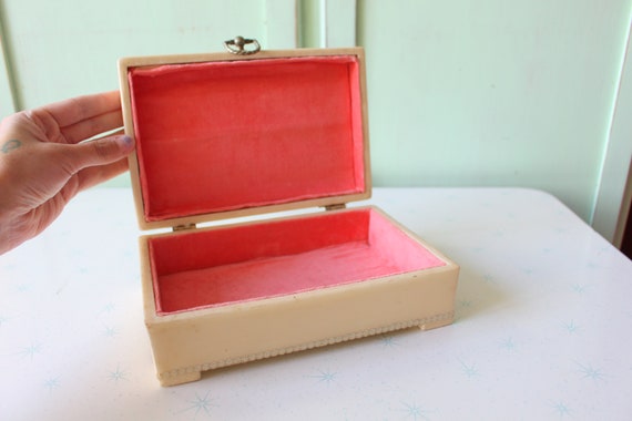 1970s Vintage Jewelry Box: Pink Velvet Lined, Retro Mod Decor