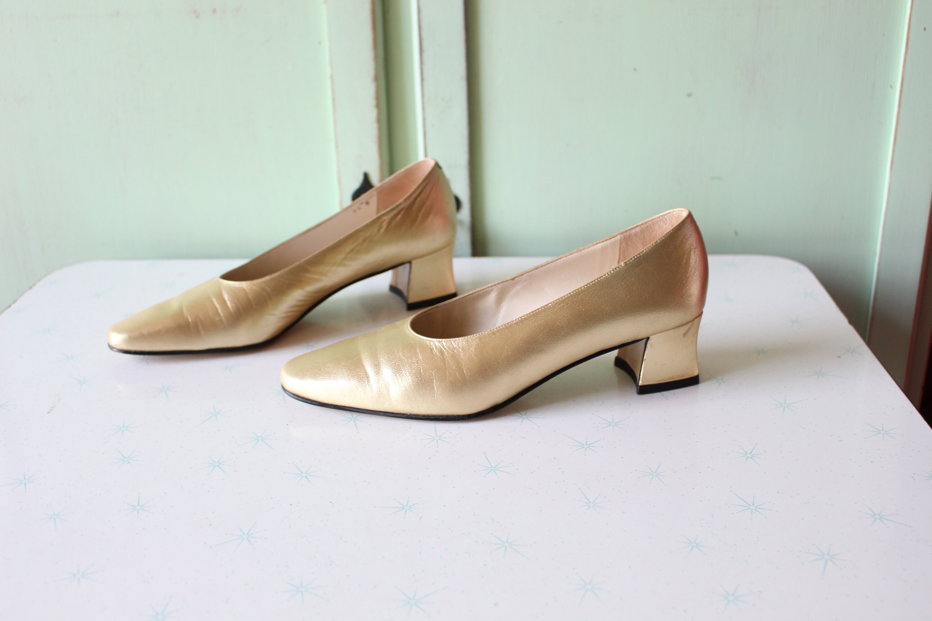 1980s Vintage Golden Heels.....size 6.5 womens...fancy. | Etsy