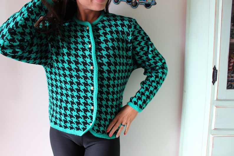 nautical knit Vintage KELLY GREEN Mid Century Cardigan Sweater....size medium green sweater cute buttons mod designer retro preppy