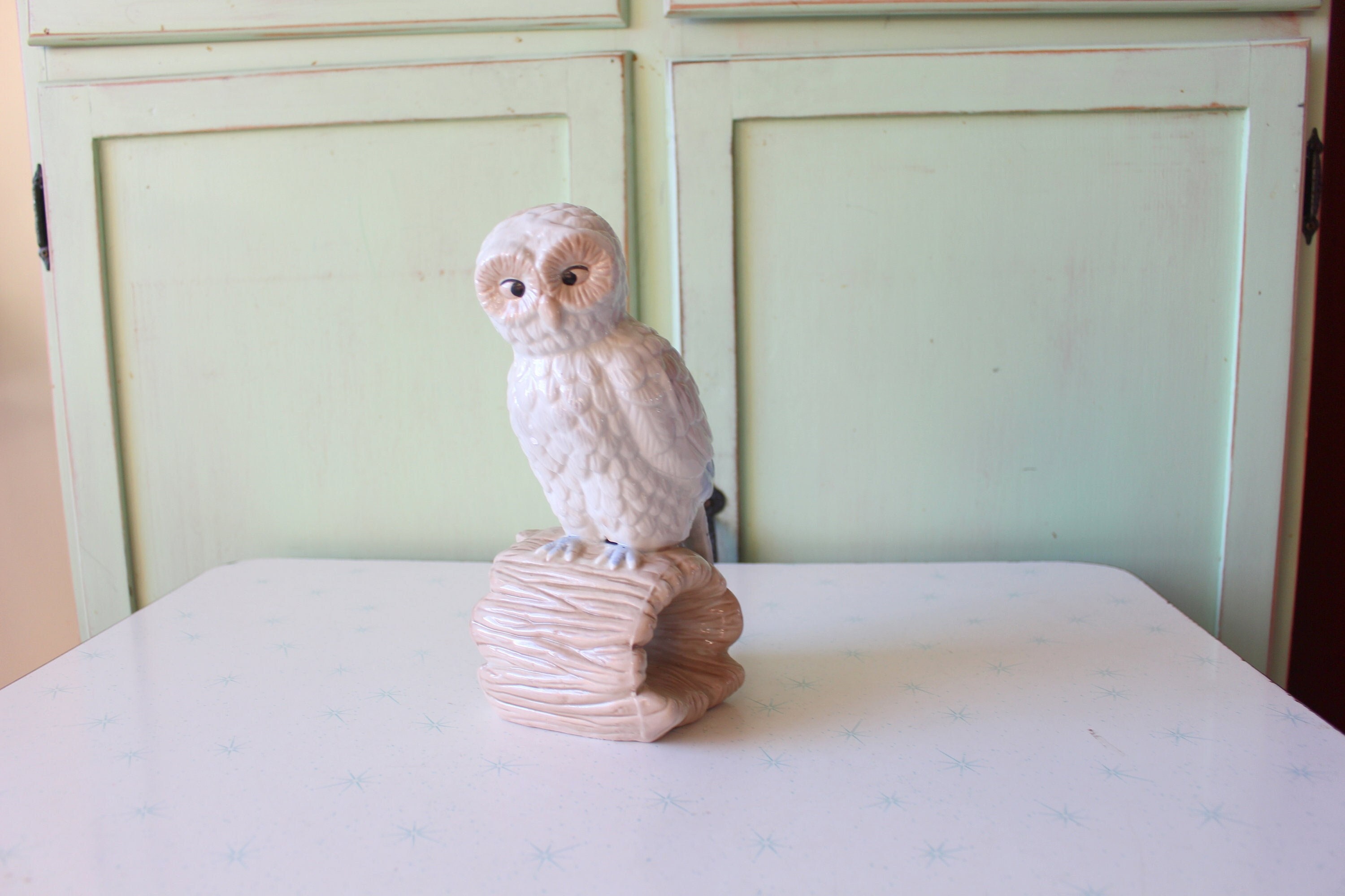 1970s Retro Owl Figurine: Kitsch Ceramic Home Decor (9 inch)