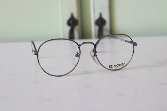 Round Optical Glasses: 70s-80s Unisex Eyewear
