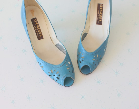 Vintage BLUE LEATHER Heels...size 7 heels...shoes… - image 1