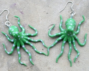 Pendientes colgantes de pulpo verde, joyería kitsch novedosa