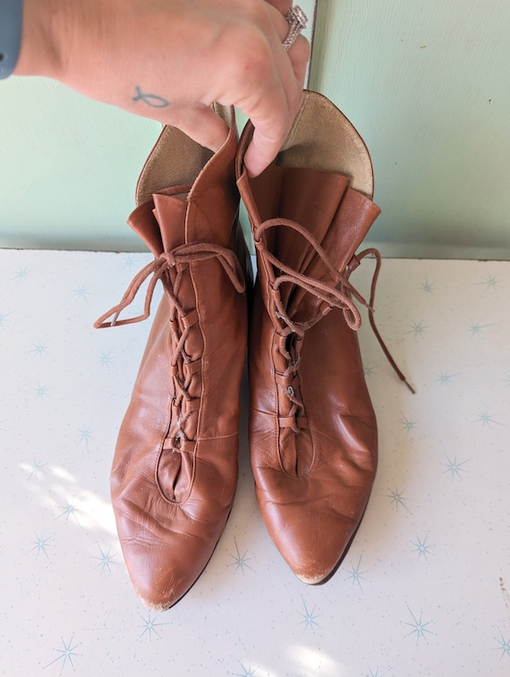 Vintage witch cheap boots