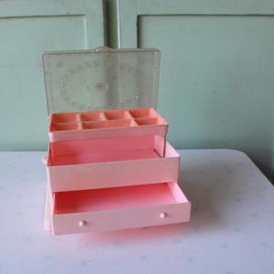 Vintage Pink Jewelry Box: 1960s-70s Mid Century Mod Decor