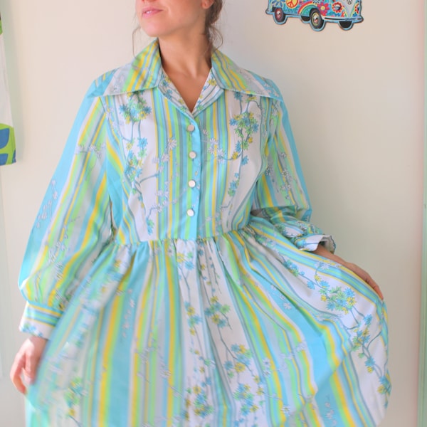 Vintage MOD FLOWER Shift Dress..size large womens...1960s dress. retro. vintage handmade. bright. colorful. floral dress. day dress. twiggy