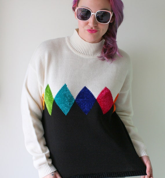 1980s RAINBOW Sweater...unicorn. colorful. bright.