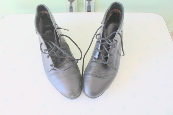 Vintage INDIE Mod Designer Boots...size 7.5 womens