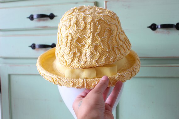 Vintage Yellow Straw Hat...church. summer. spring… - image 3