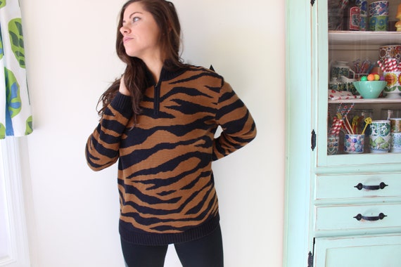 1990s Leopard Tiger Print Pullover Sweater...retr… - image 3