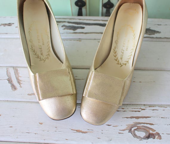 Shimmer and shine gold best sale shoes