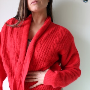 Vintage lana de lana mediado siglo cardigan suéter.... tamaño grande. Diseñador. Punto. Retro. Mod. suéter rojo. suéter de cultivo. Náutica. Preppy. Cereza
