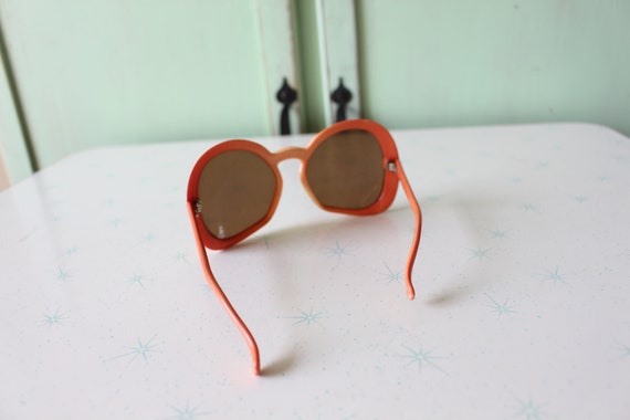 TRUE VINTAGE 1960s Atomic Retro Sunglasses...eyew… - image 5