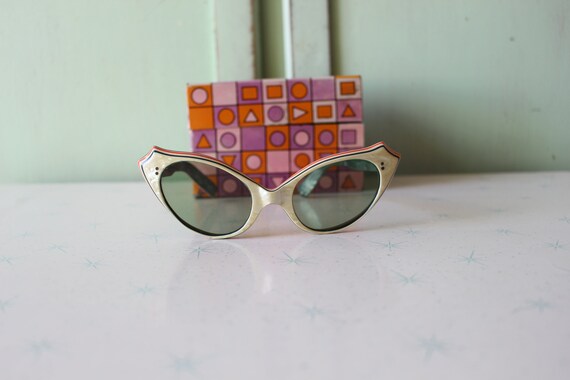 1960s 1970s Vintage Funky Mid Century Cateye Sung… - image 2