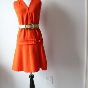 Vintage GROOVY 1970s Dress.....medium large womens.....orange. retro dress. 60s dress. 70s dress. mid century. groovy. vneck. waitress image 2