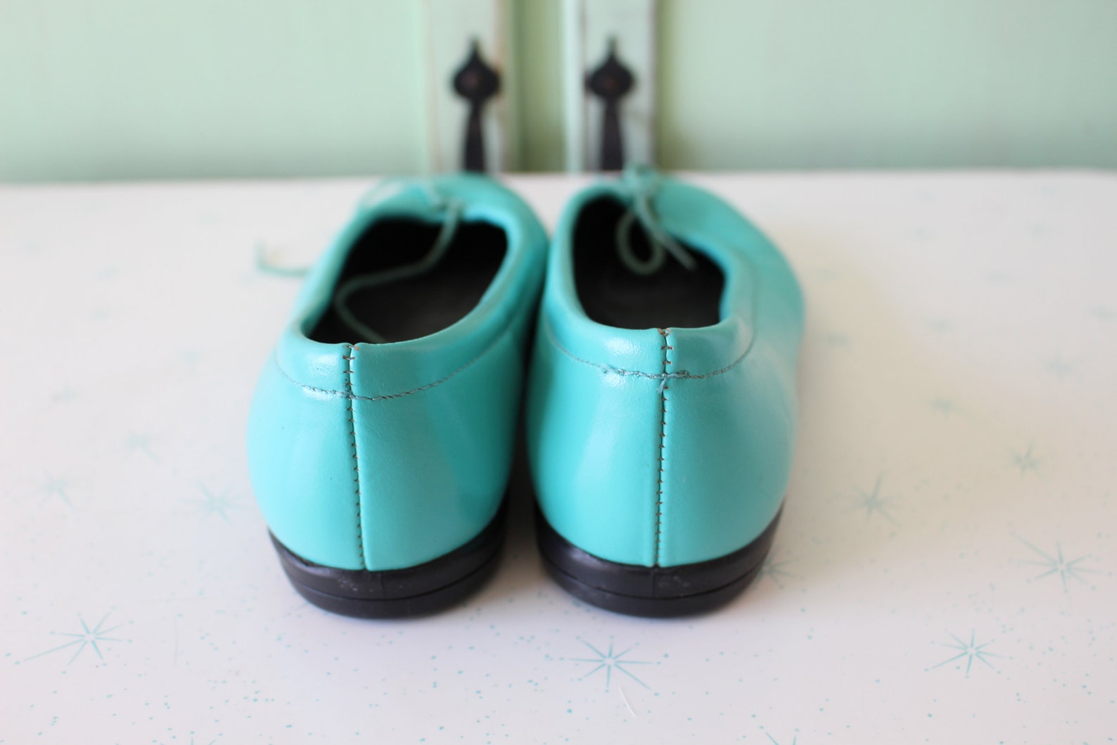 1980s teal blue tic tac toe flats..size 7 8 womens...tictactoes. blue flats. 1980s. hipster. retro. teal. dancing. ballet. indie