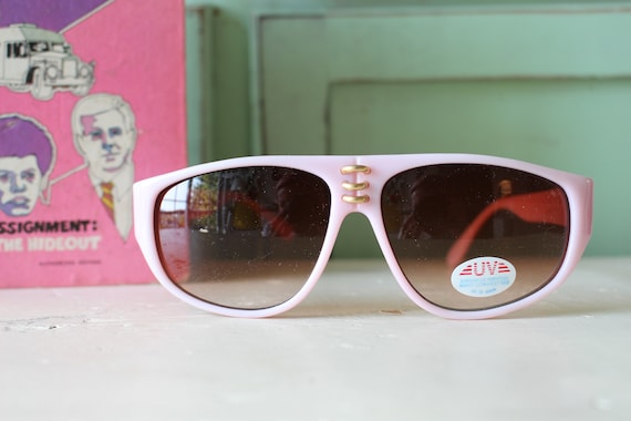 Vintage PINK Mod Taiwan ROC 1970s 80s Sunglasses.… - image 2