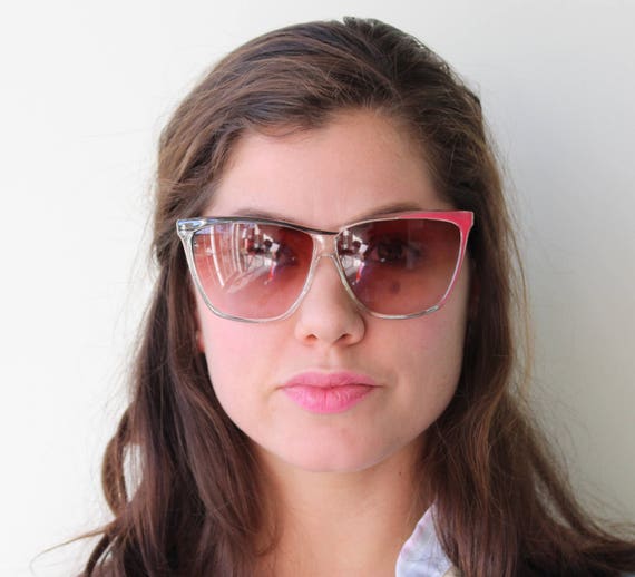 Vintage MOD GIRL Sunglasses...rare. womens eyewear