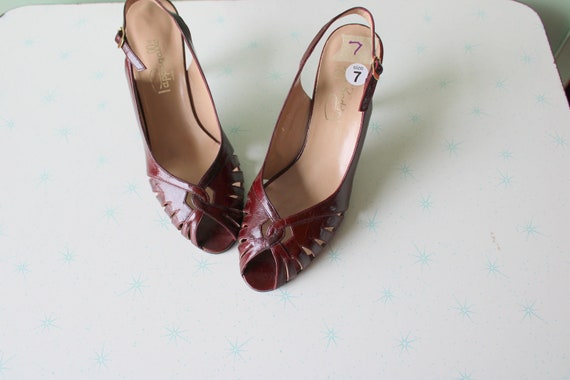 1960s Pappagallo Red Sling Back Peep Toed Heels.s… - image 1