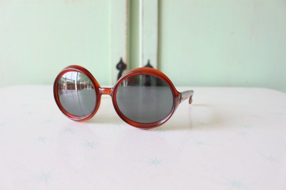 TRUE VINTAGE 1960s Atomic Retro Sunglasses...eyew… - image 1