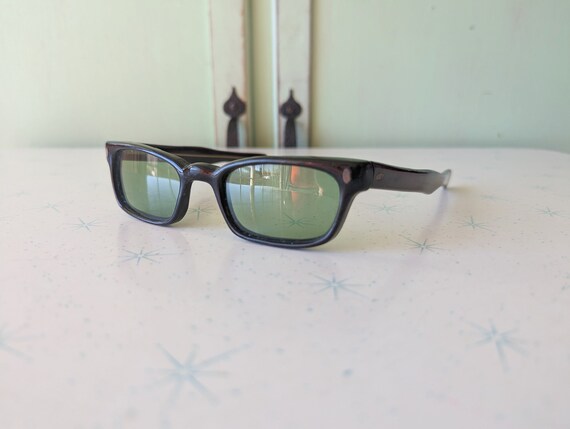 Italian 70’s Square Sunglasses Freckles Mark 70s Italian Mob Boss Retro Square Sunglasses  main image 4