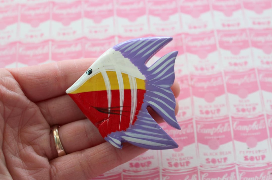 Broche Poisson Scalaire En Marqueterie De Bois Tropicaux - Années 1980 - Occasion - Style Animalier