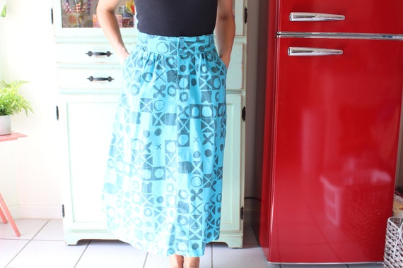 1980s DESIGNER VINTAGE Skirt.....size small to me… - image 2